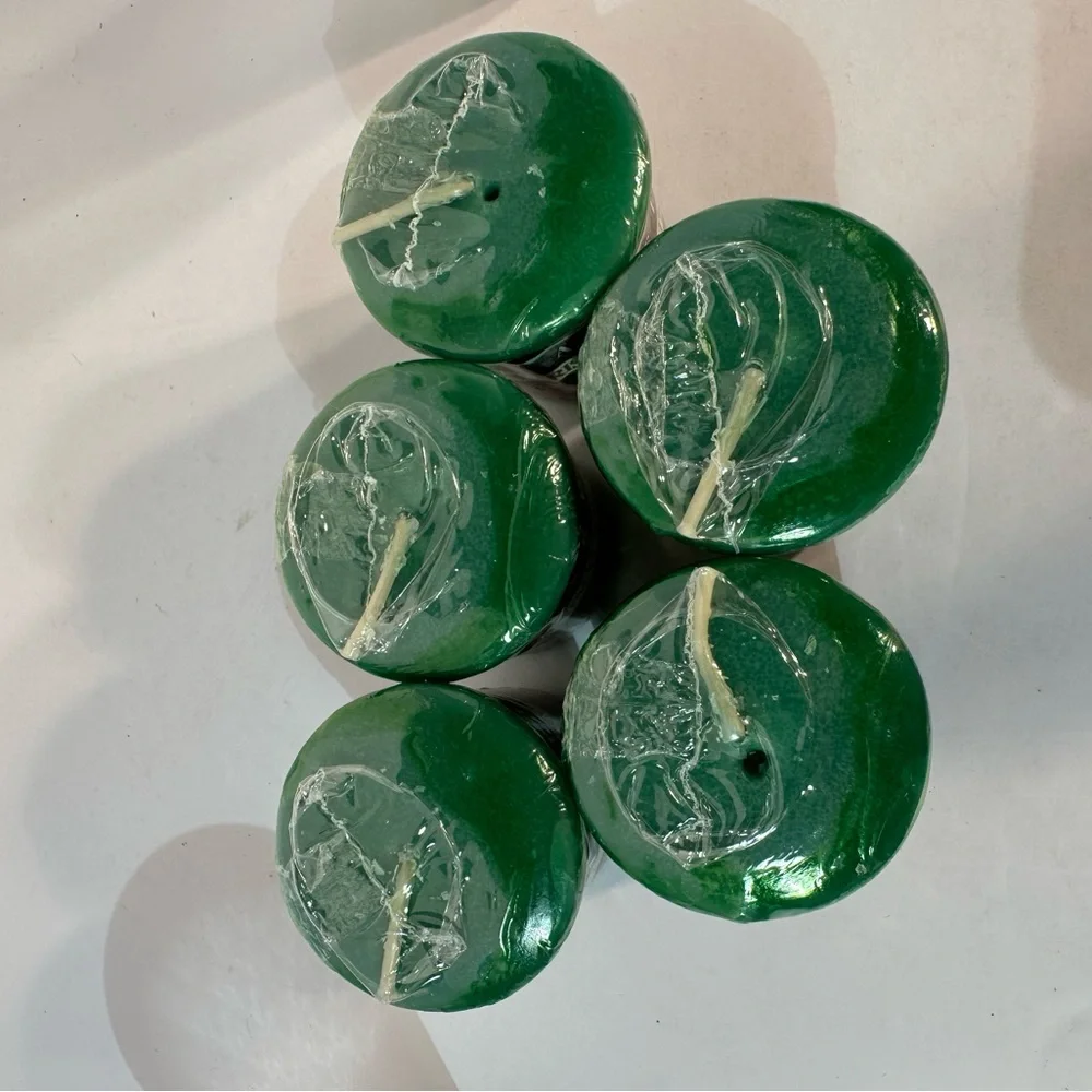 Yankee Candle 5 Samplers Candle Christmas Wreath 1.75oz W/2 Frosted Votives NOS